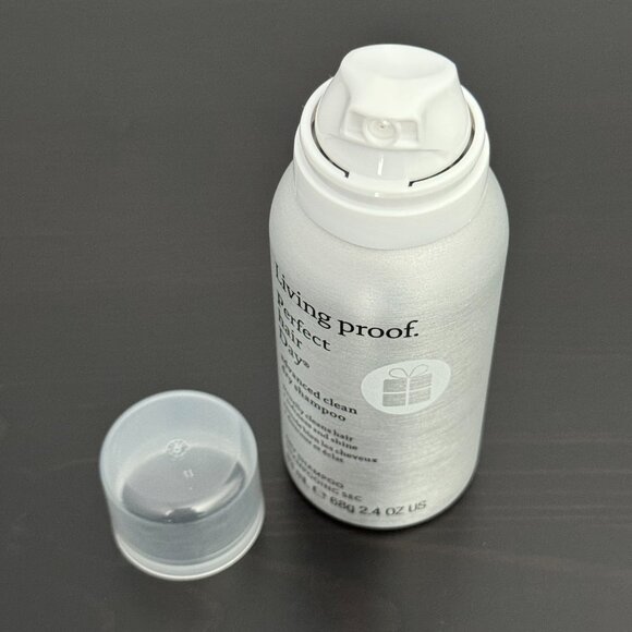 Living Proof Perfect Hair Day Advance Clean Dry Shampoo - Picture 9 of 12